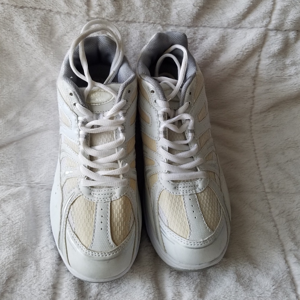 Danskin INet Technology Shoes